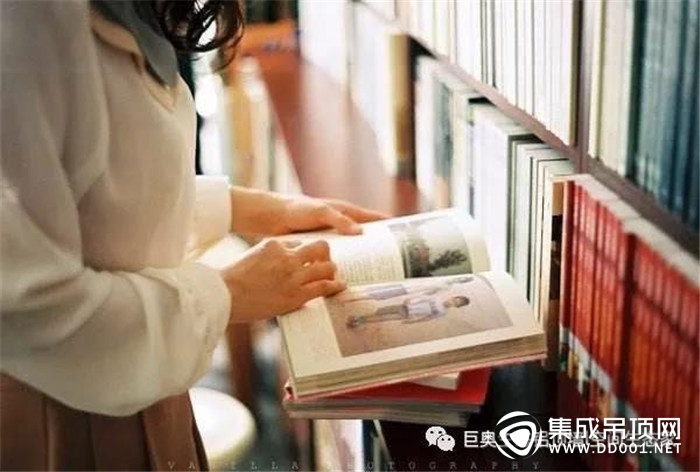 巨奧生態(tài)鋁頂墻讓書房煥然一新，讓你在浩瀚書海中自由徜徉！